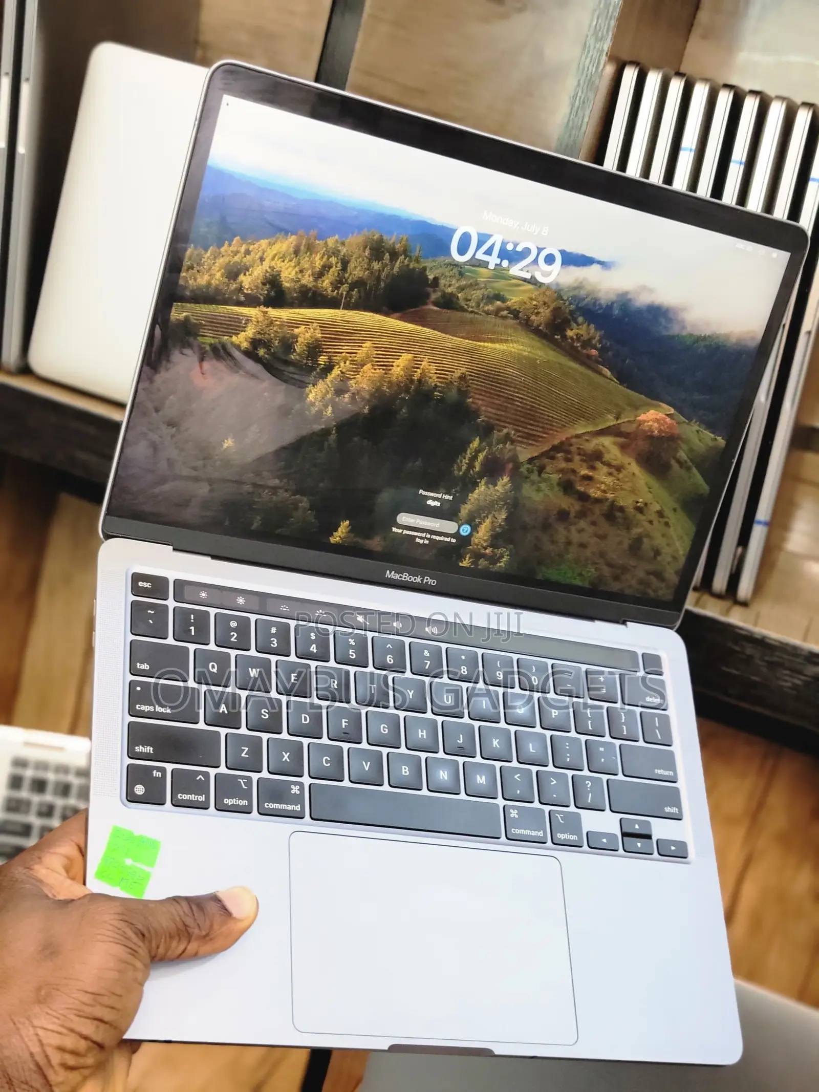 Laptop Apple MacBook Pro 2020 M1 16GB Intel Core I5 SSD 256GB
