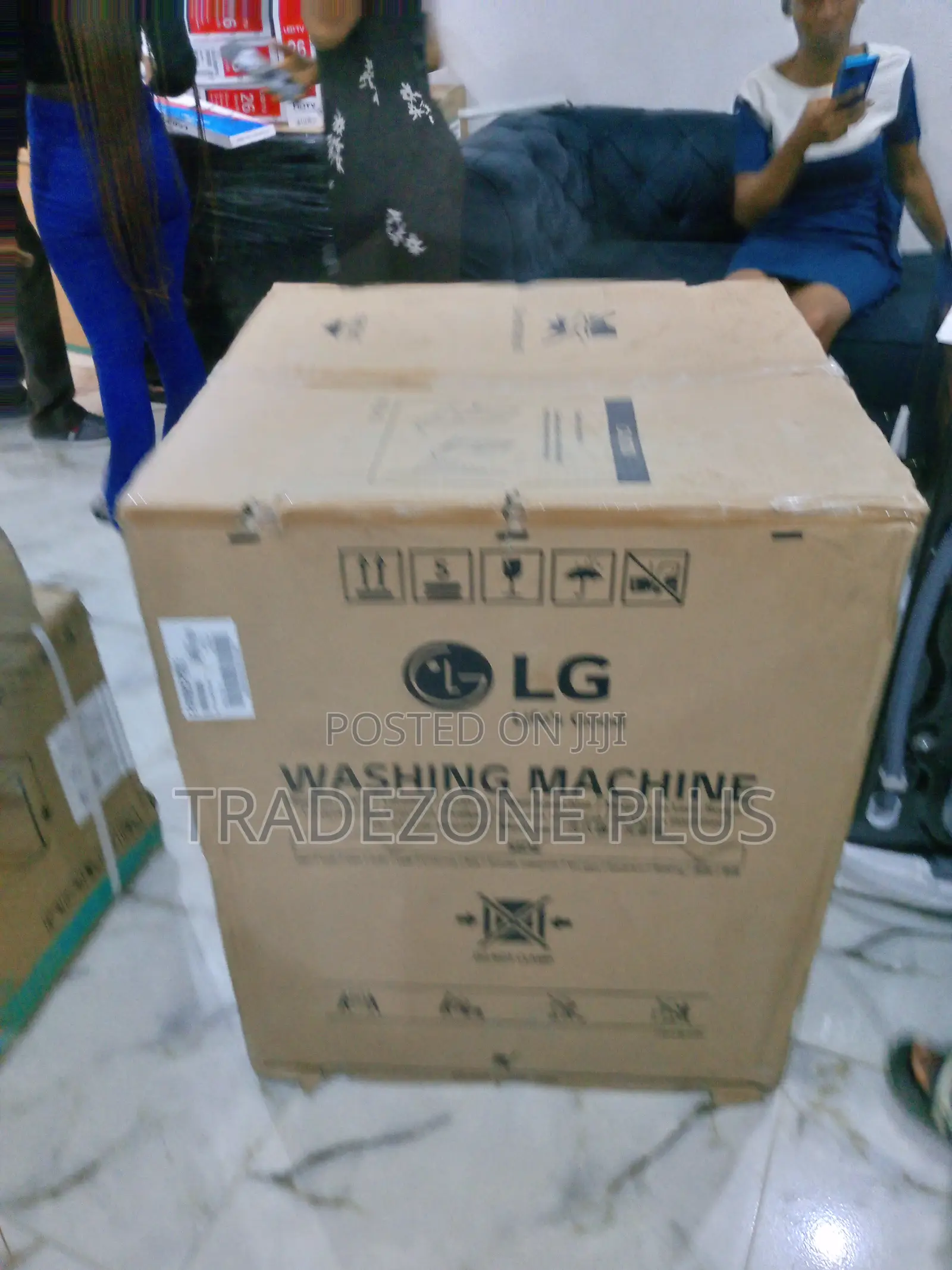 Effective LG 12/8kg Washing Machine With Ai Dd Technology