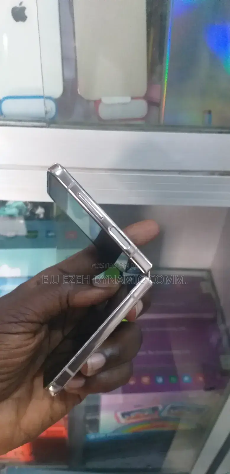 Samsung Galaxy Z Flip4 128 GB Gold