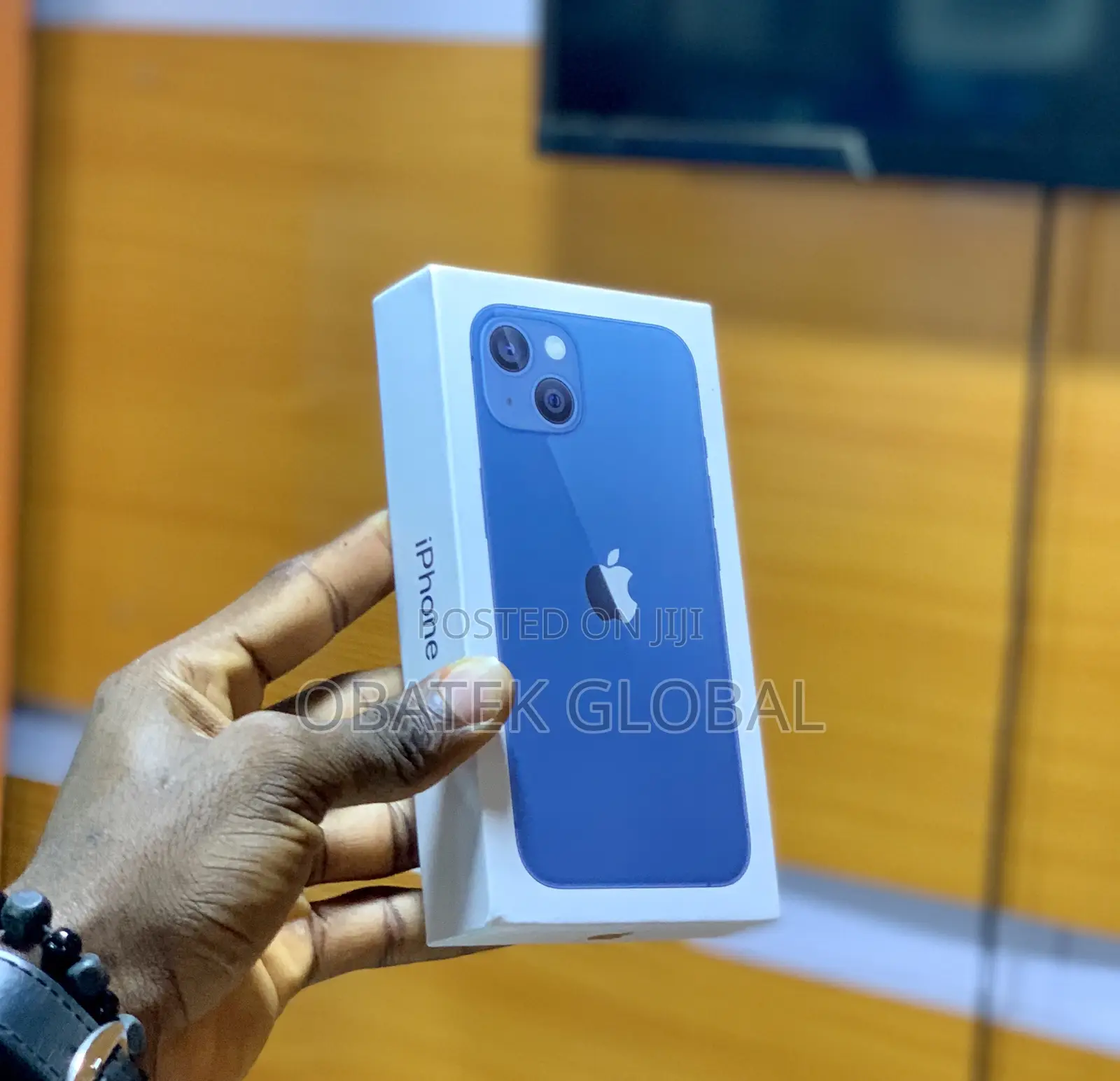 New Apple iPhone 13 128 GB Blue