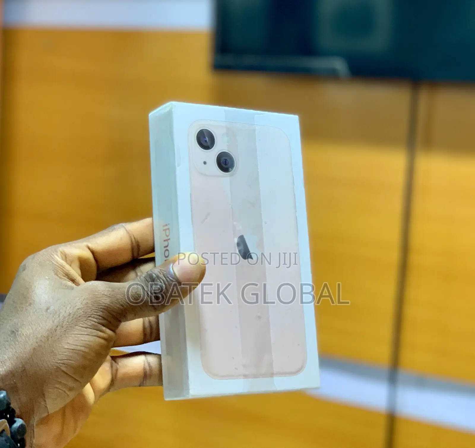 New Apple iPhone 13 128 GB Pink