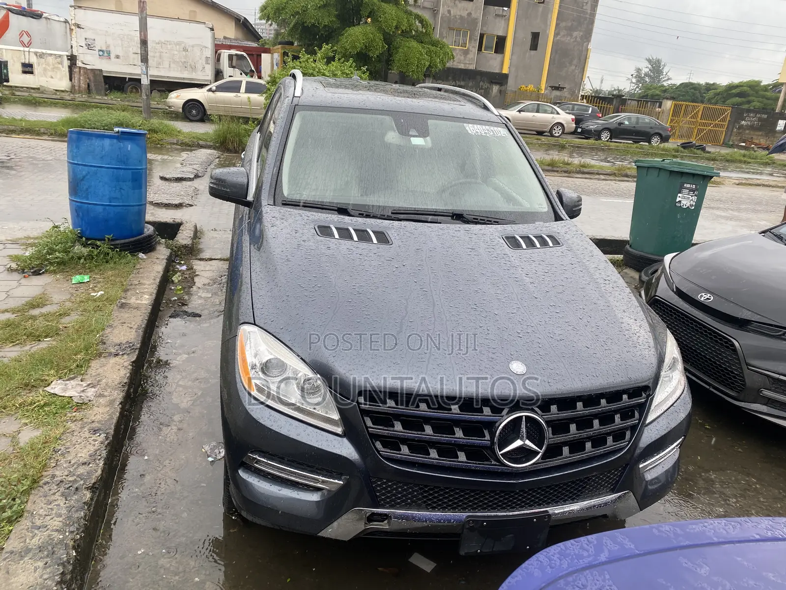 Mercedes-Benz M Class ML350 4MATIC 4dr SUV AWD (3.5L 6cyl 7A) 2015 Gray