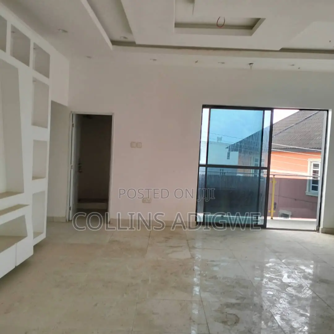 4bdrm Duplex in Monastery Road for sale