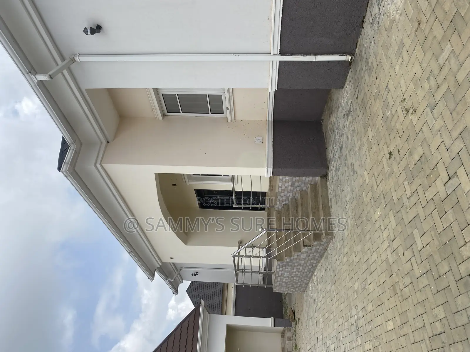 3bdrm Bungalow in Queens Estate, Gwarinpa for rent