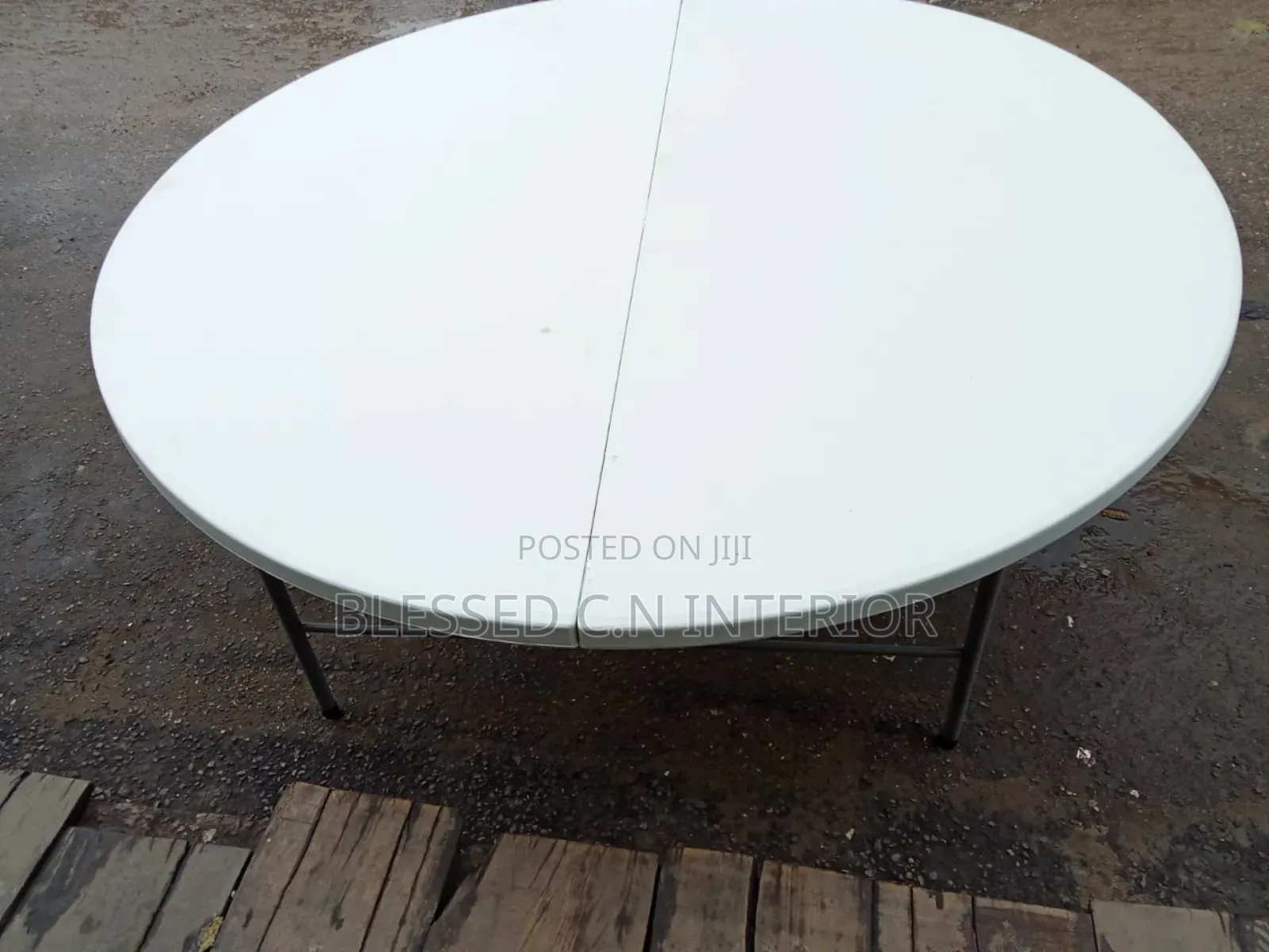 Classic Higher Quality Folding Round Table