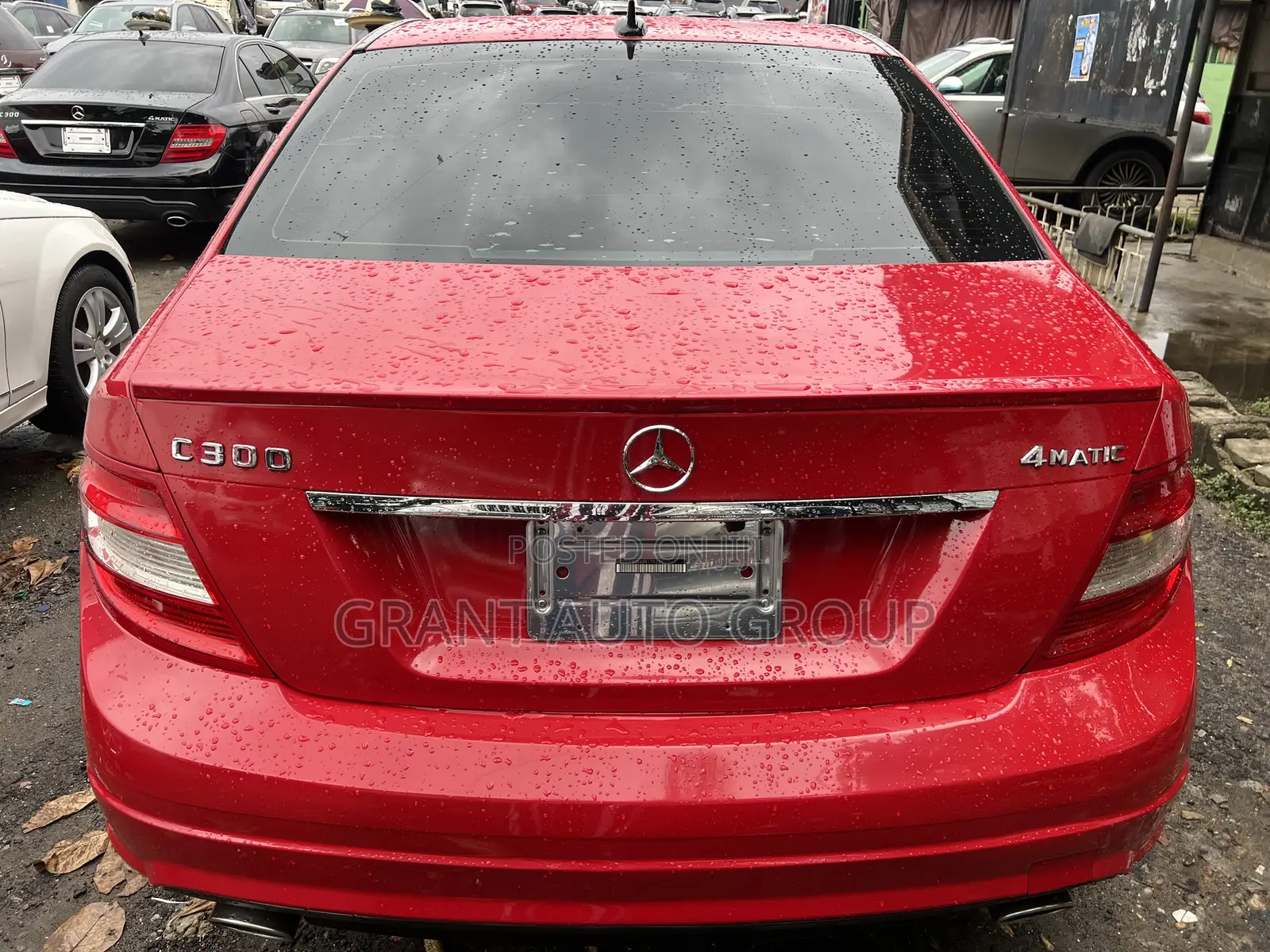 Mercedes-Benz C300 2011 Red
