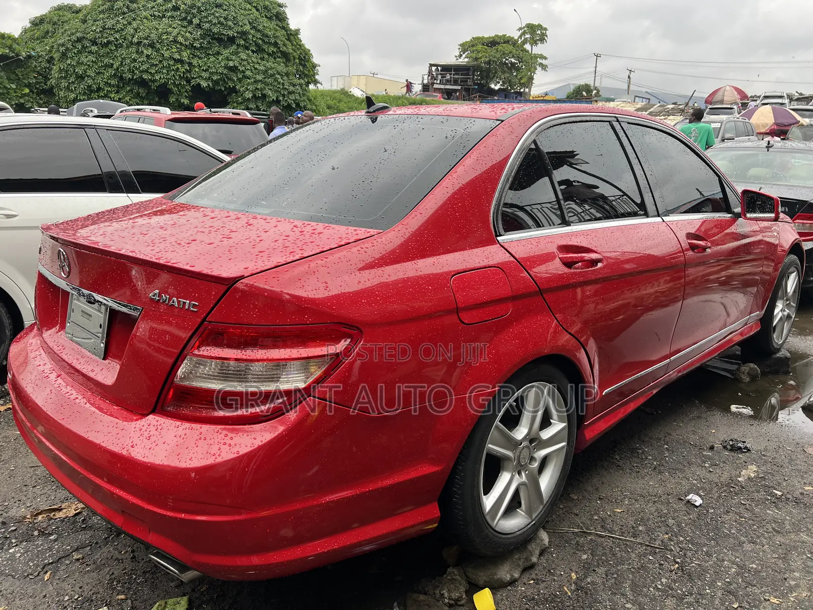 Mercedes-Benz C300 2011 Red
