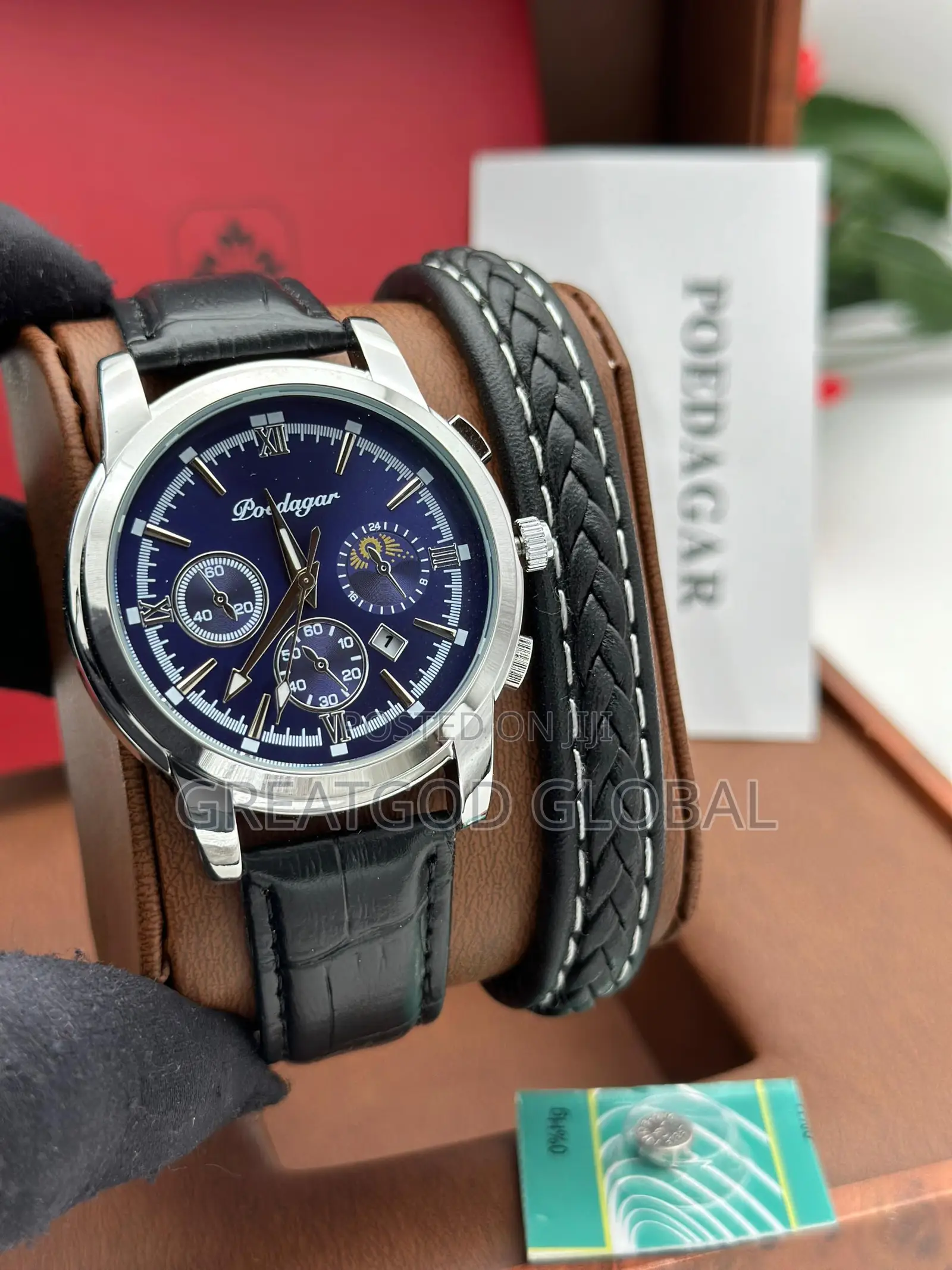 This Poedagar Watch With Bracelet
