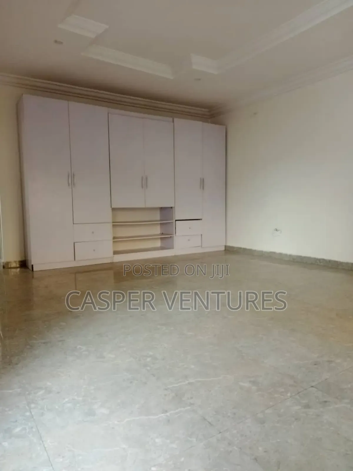 Studio Apartment in Chevy View, Chevron for rent