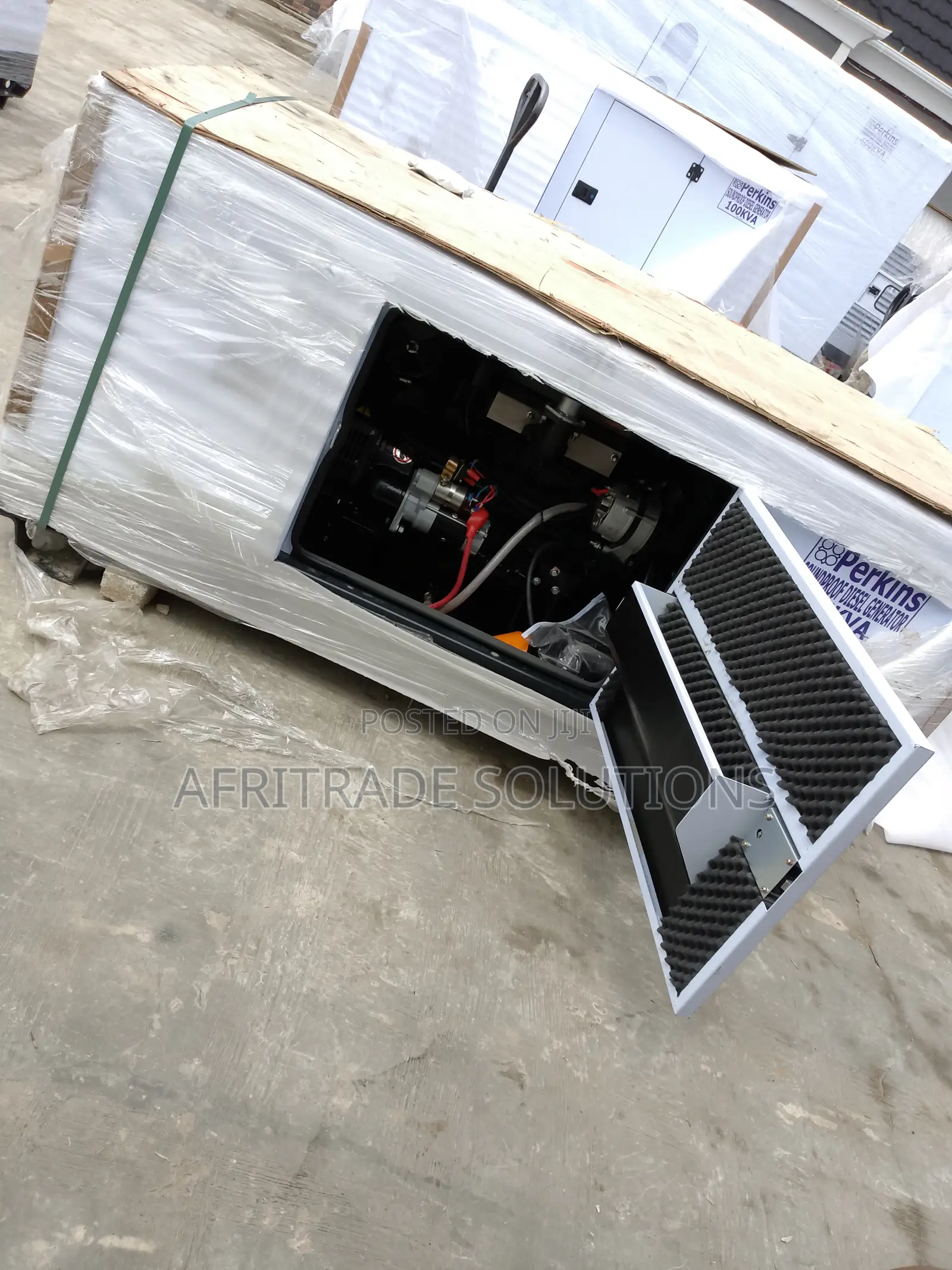 New Perkins 15kva Sound-Proof Diesel Generator Set