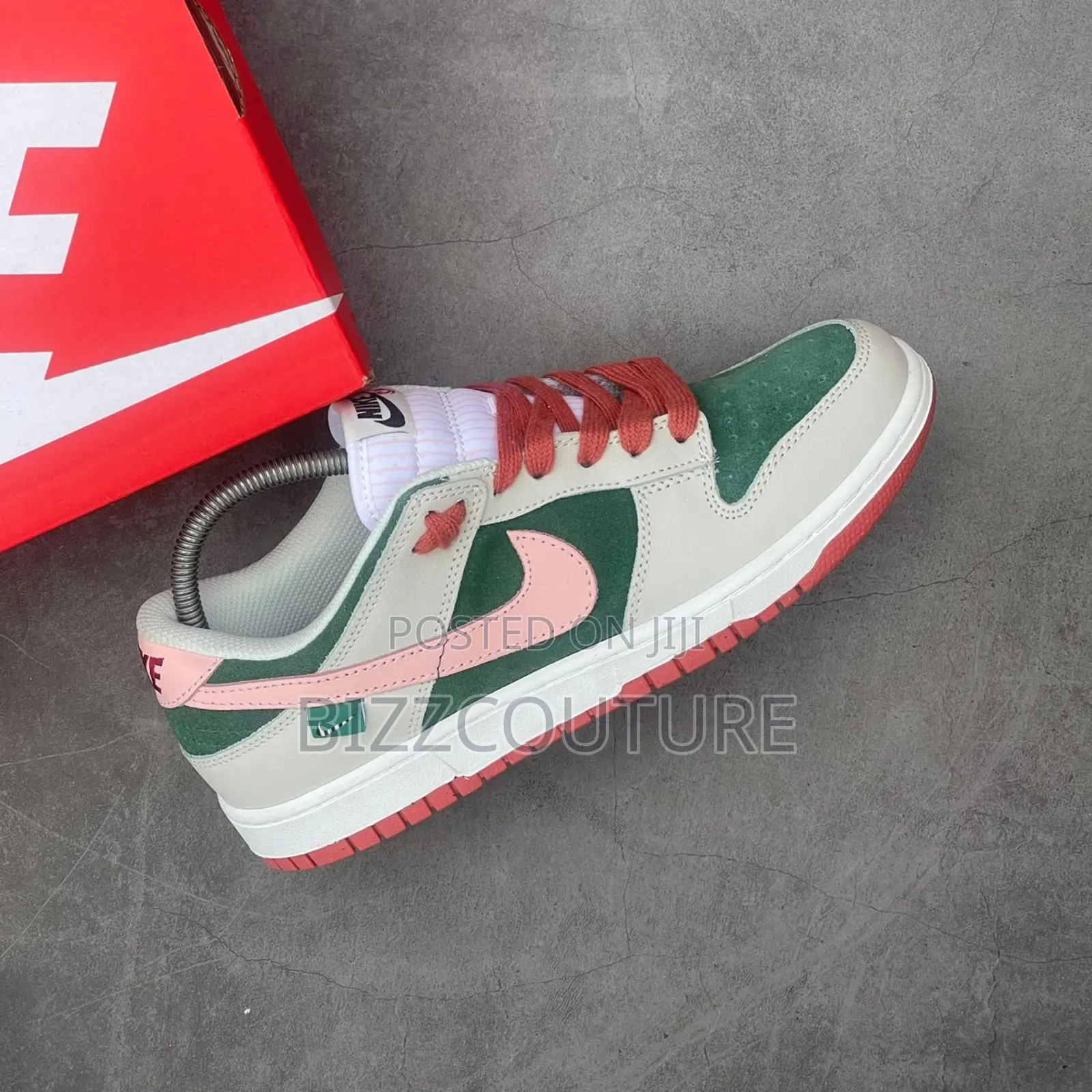 Original NIKE SB DUNK Low Allpetals United Available Instore