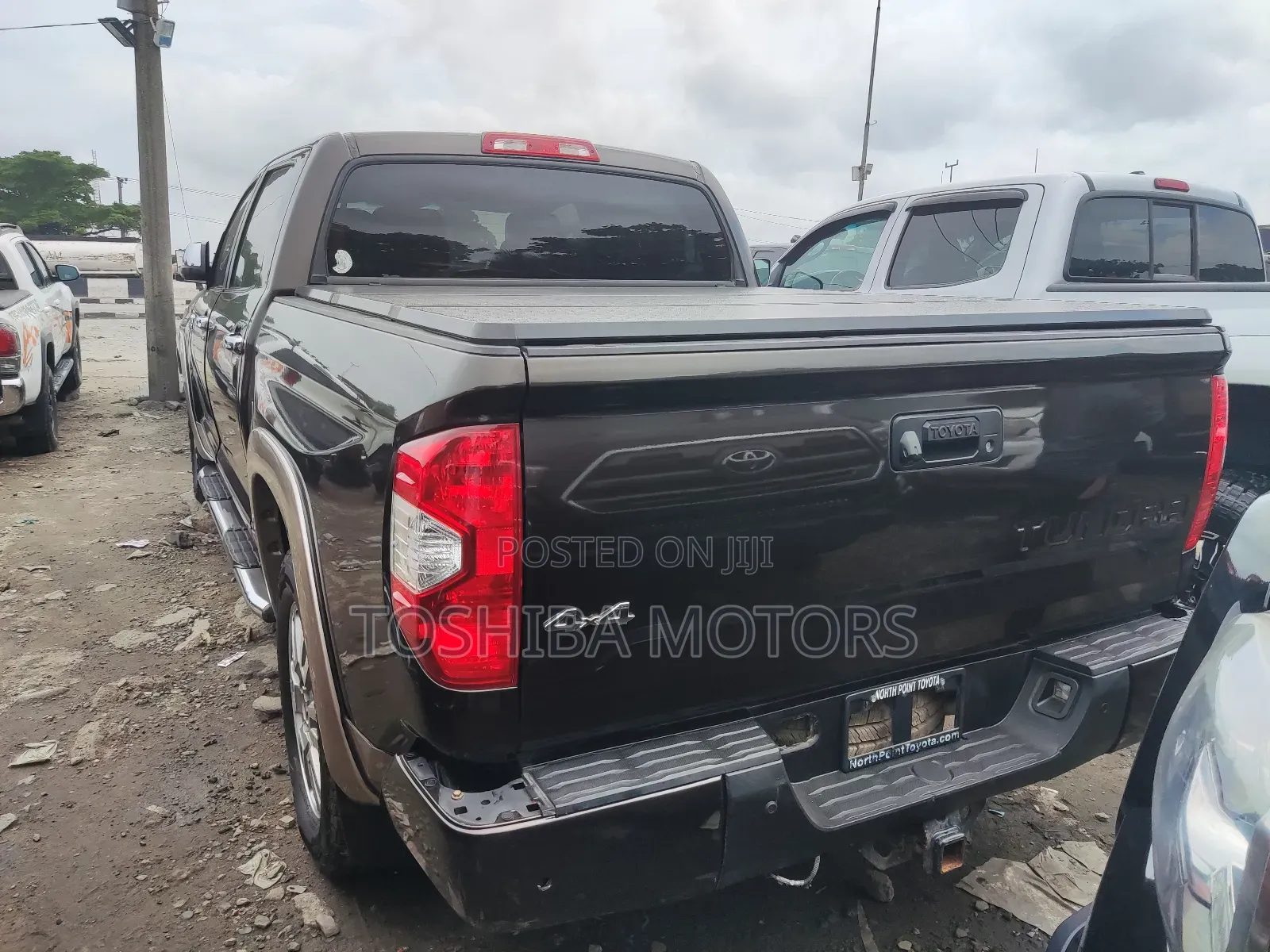 Toyota Tundra 2017 Black