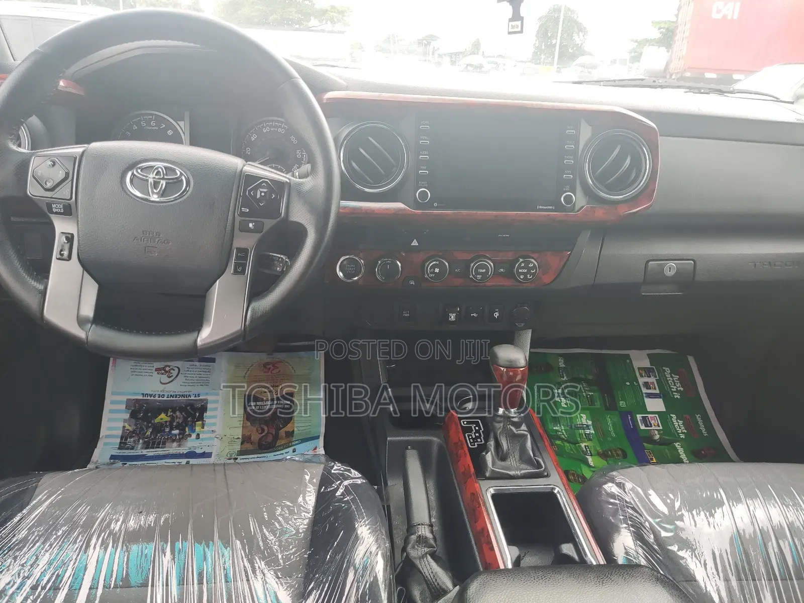 Toyota Tacoma 2019 White
