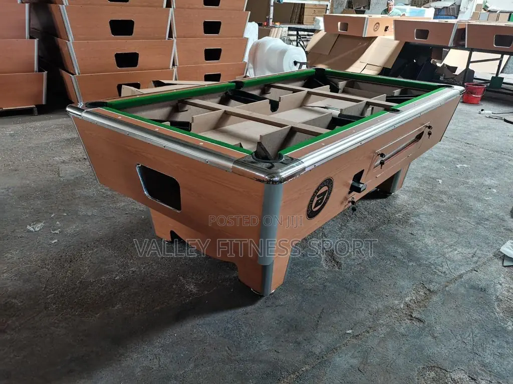 Hdf British Coin And Mable Foreign Snooker