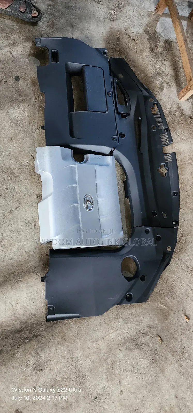 Complete Top and Side Engine Plastic Rx350 2010 and 2015