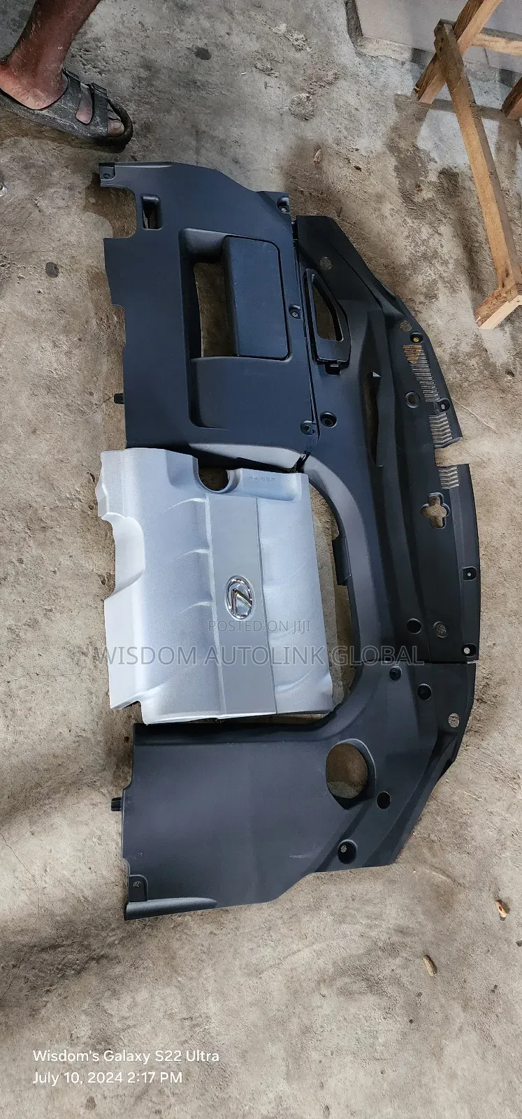 Complete Top and Side Engine Plastic Rx350 2010 and 2015