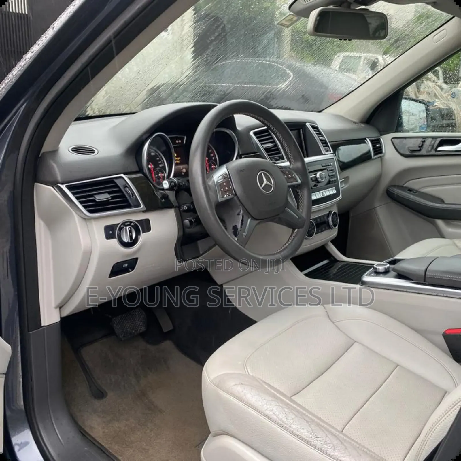 Mercedes-Benz M Class ML350 4MATIC 4dr SUV AWD (3.5L 6cyl 7A) 2015 Gray