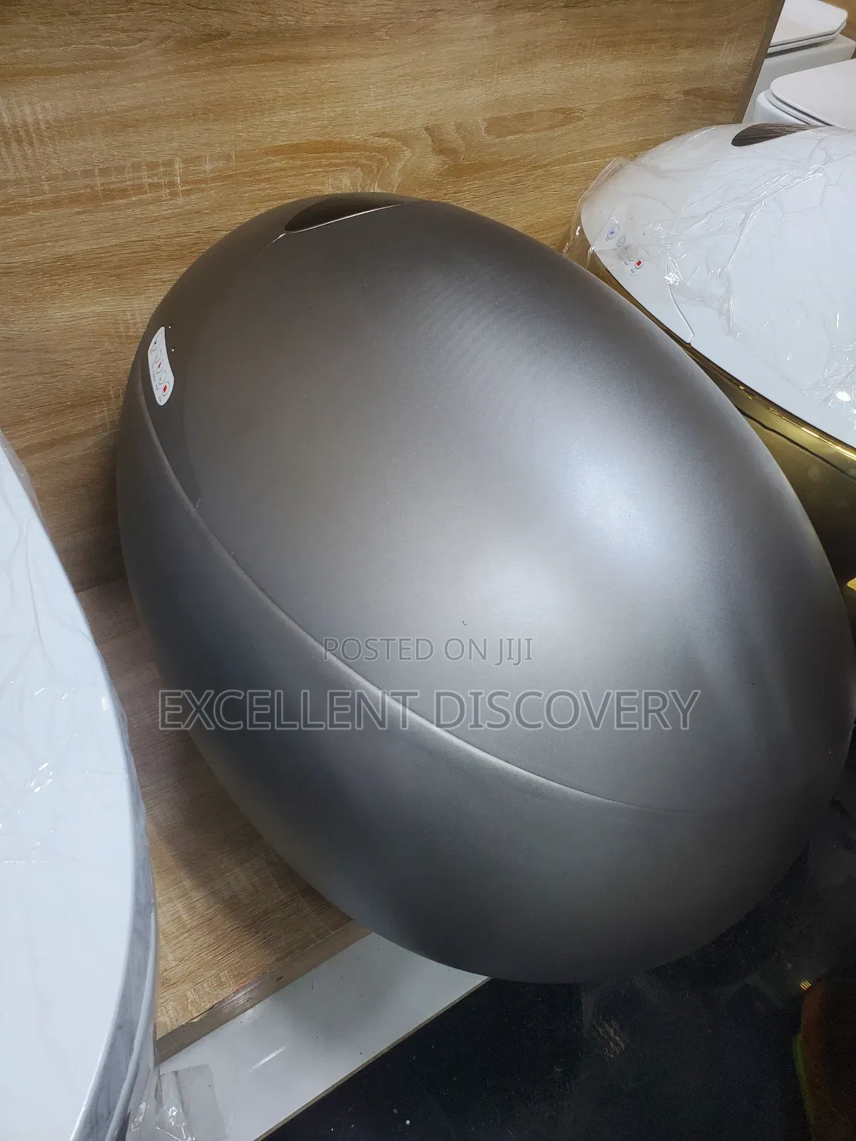 Eagle Egg Wc Water Closet