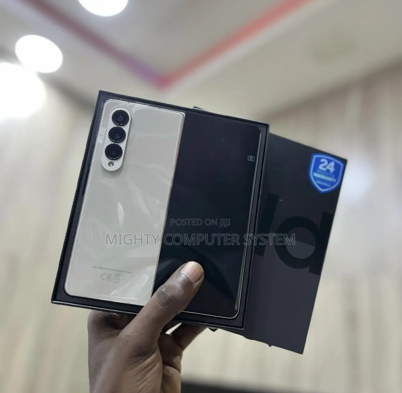 New Samsung Galaxy Z Fold4 256 GB