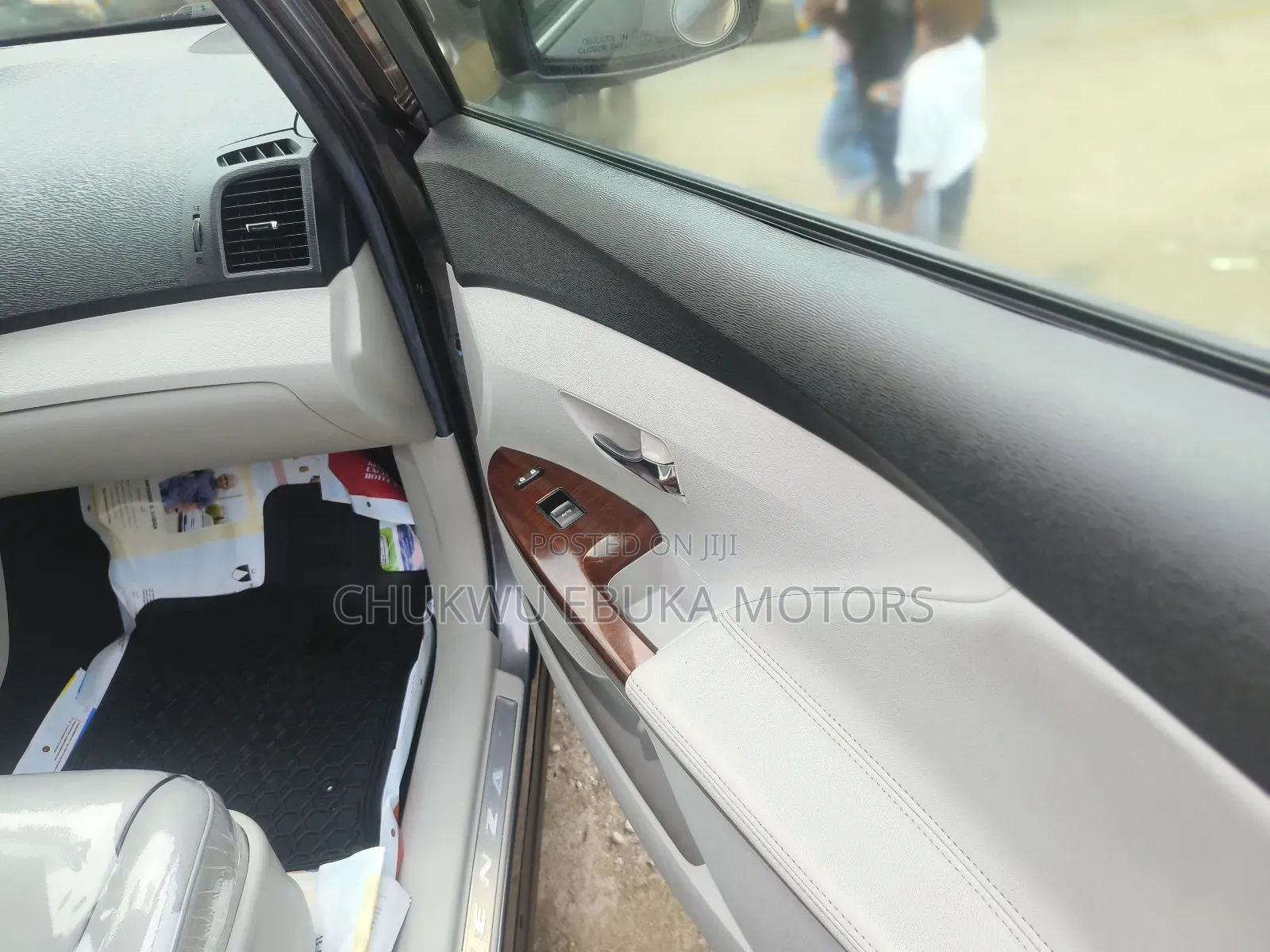 Toyota Venza V6 AWD 2012 Gray