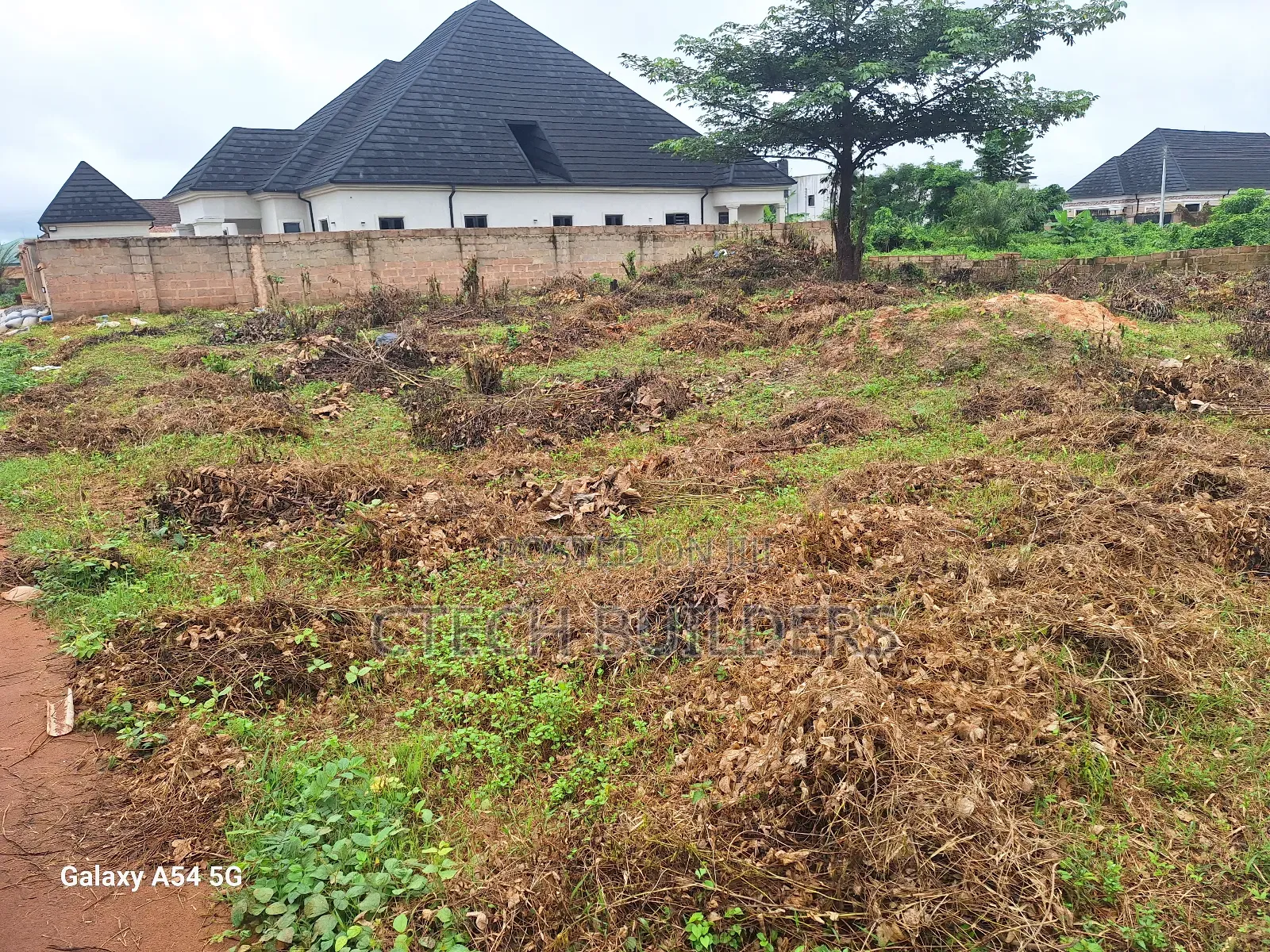 Distress 100x100. 200ft Off Ohen, Okhuoromi, Airport Road