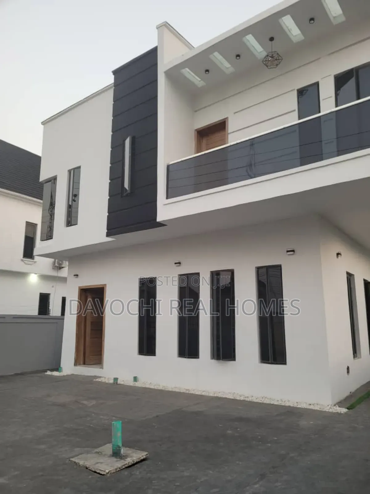 4bdrm Duplex in Orchid Road, Lekki for sale