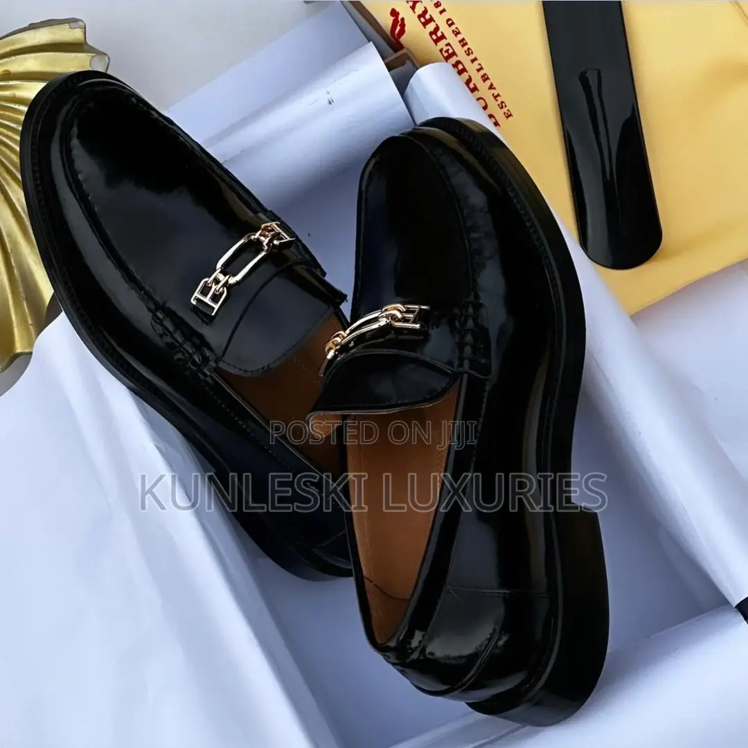 Original Burberry London Men Loafers Shoes Collections
