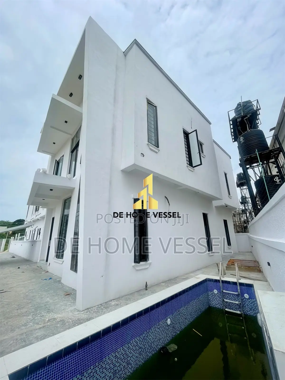 5bdrm Duplex in Lekki for sale