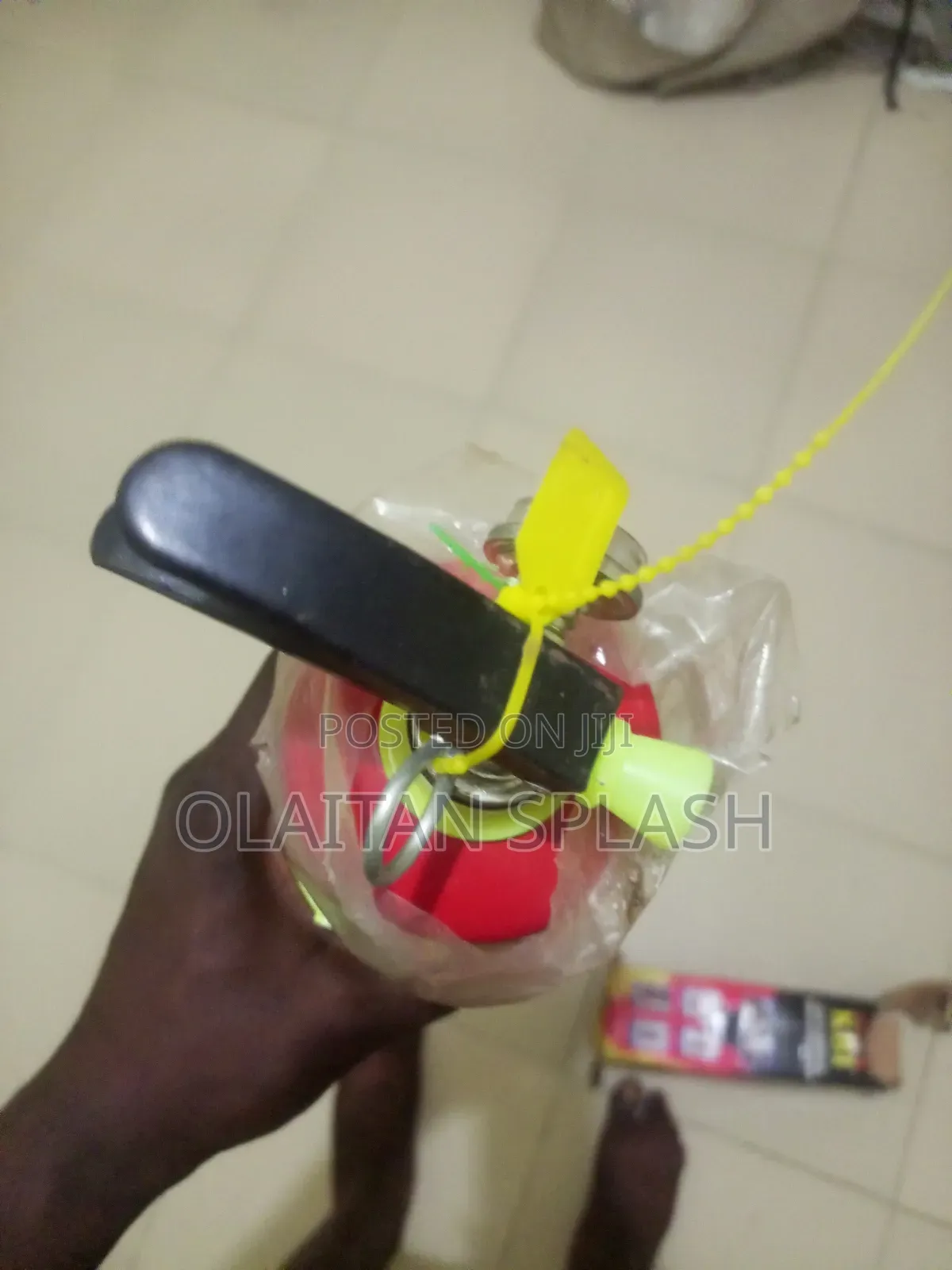 Brand New 1.5kg Gold KBI Fire Quencher
