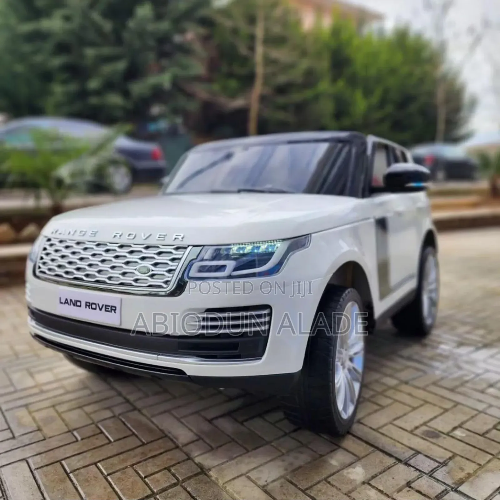 Range Rover Electric Toy Car