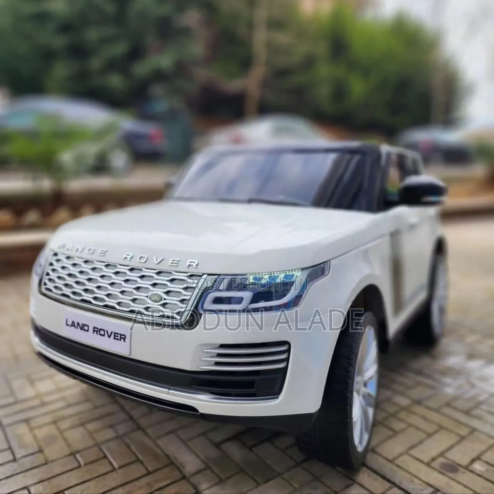 Range Rover Electric Toy Car