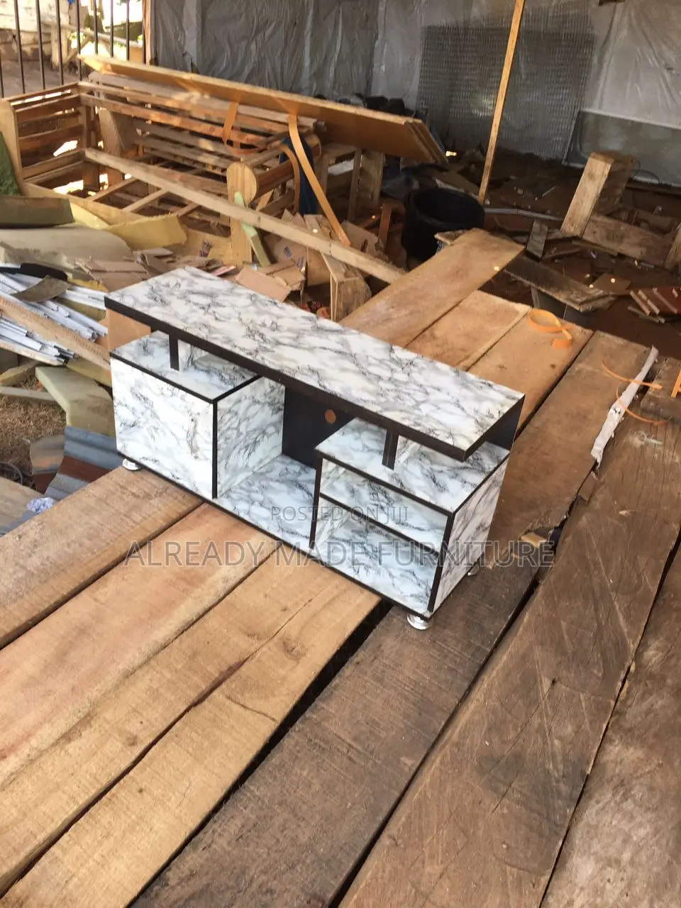 40ich Tv Stand