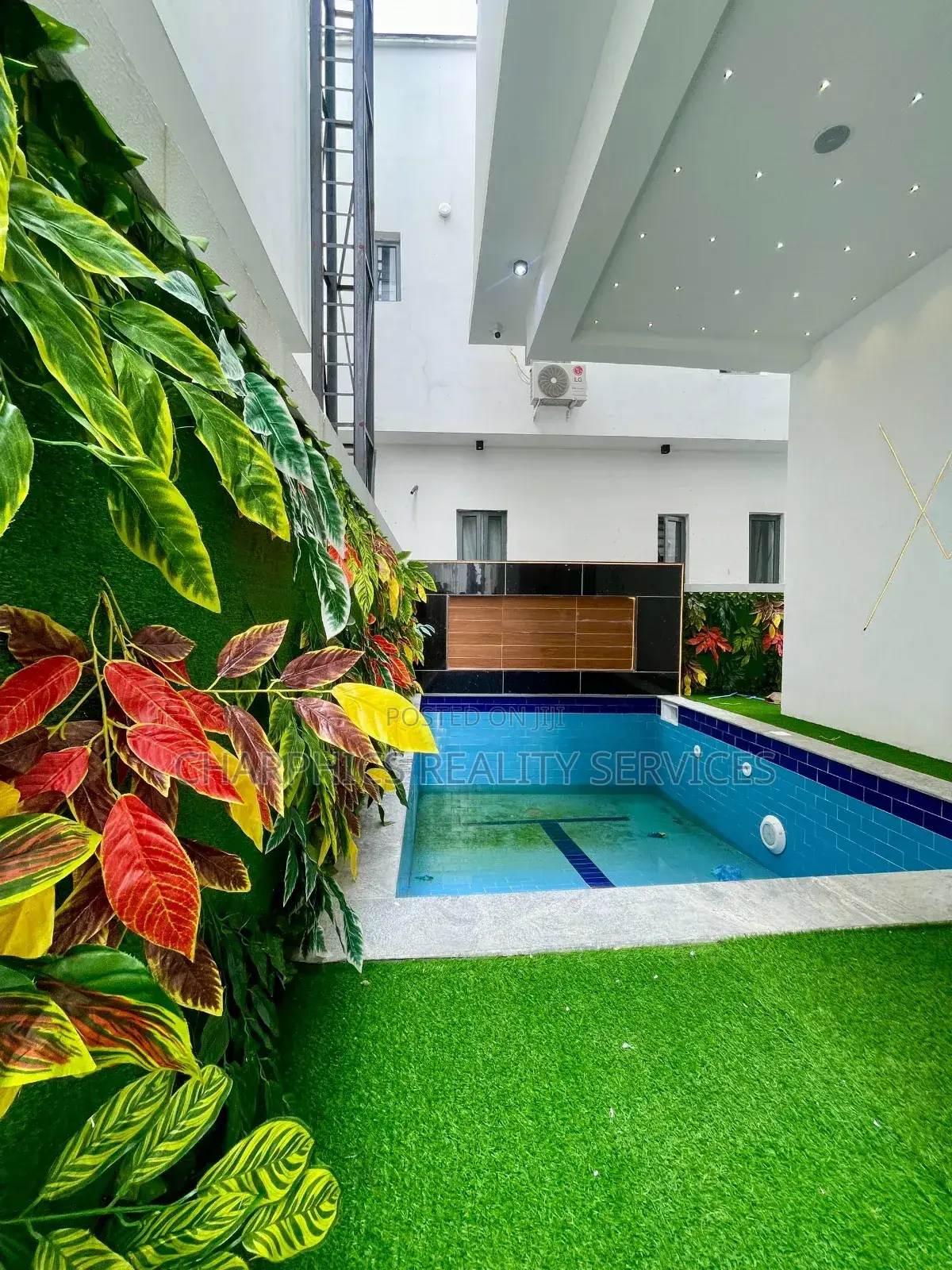 5bdrm Duplex in Ajah for sale