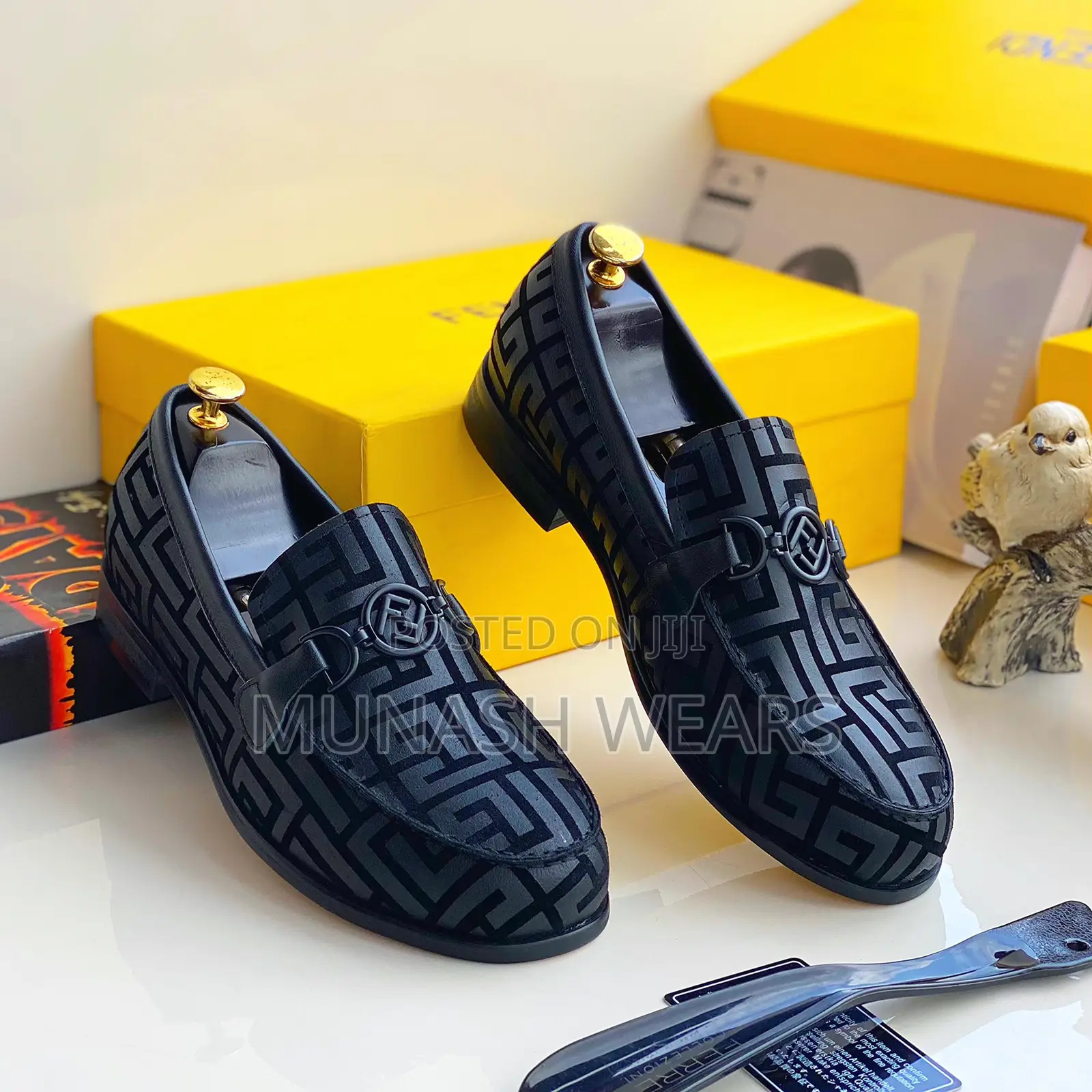 Luxury Fendi Shoe