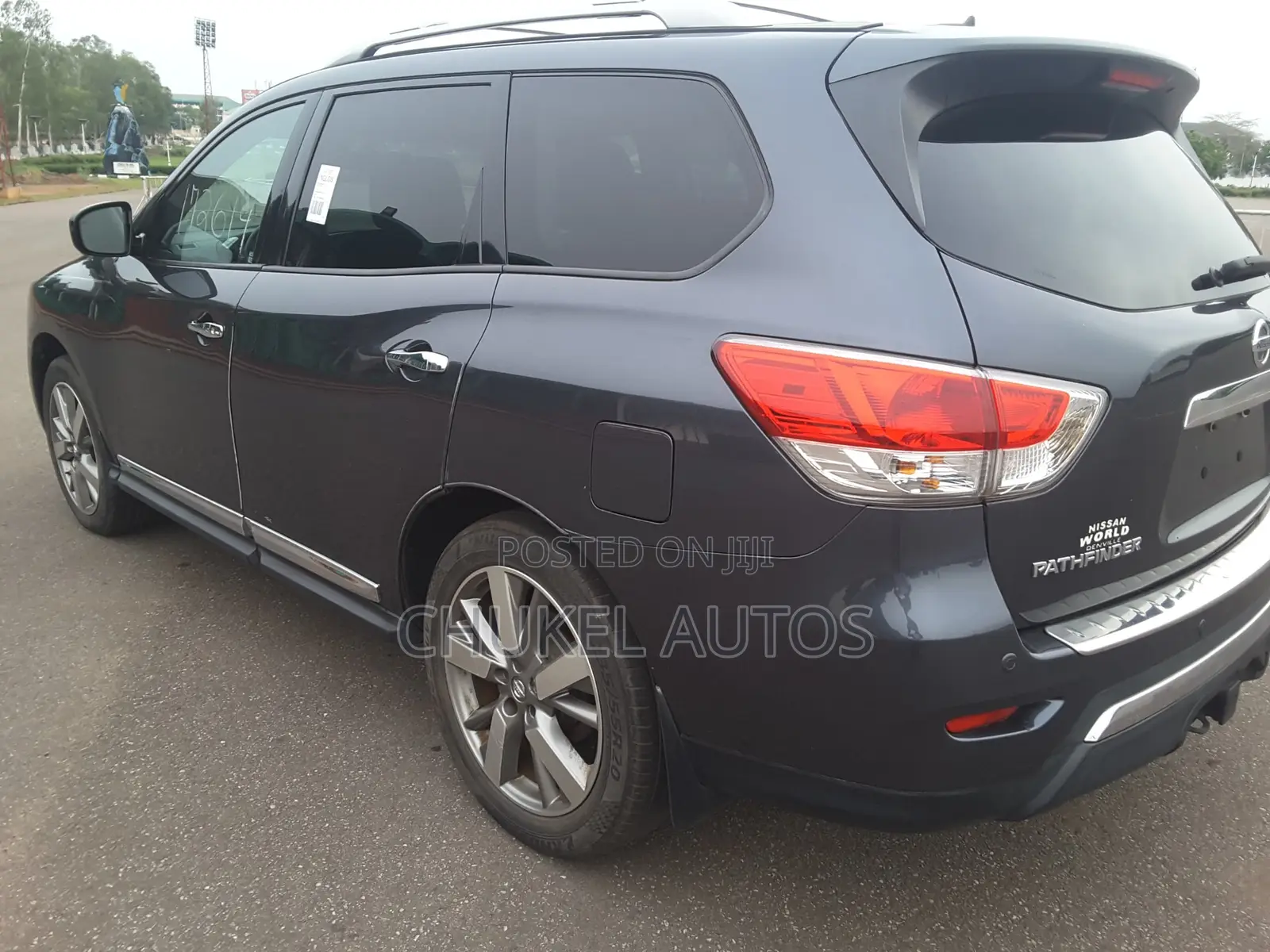 Nissan Pathfinder Platinum 4dr SUV 4WD (3.5L 6cyl CVT) 2014 Gray