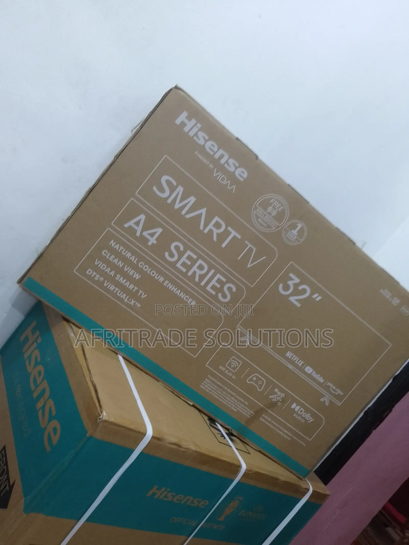 New 32" Hisense Smart HD TV (32A4K)