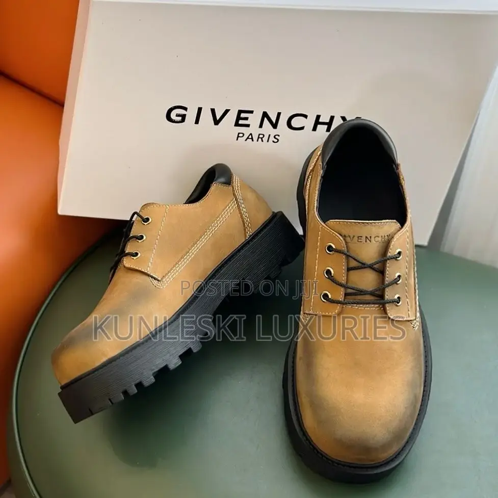 Original Givenchy Lace Up Leather Shoe for Men