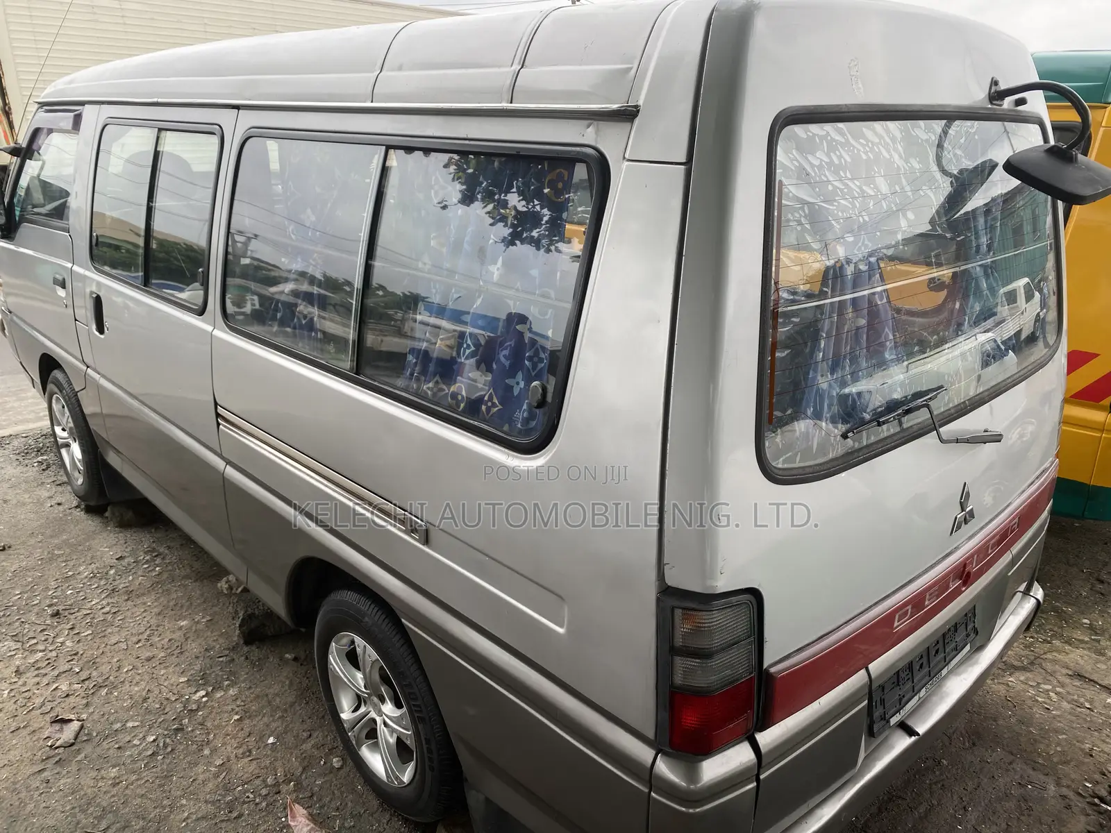 Mitsubishi Delica 2010 Silver