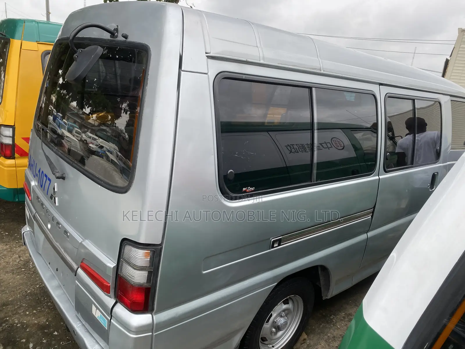 Mitsubishi Delica 2014 Silver