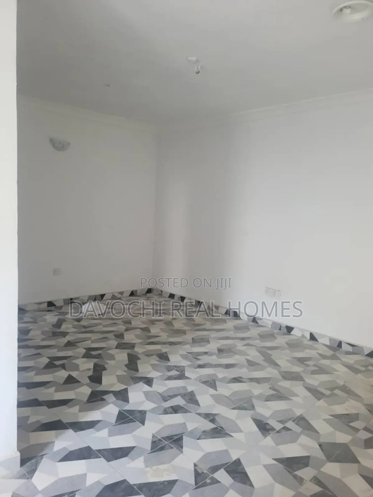 2bdrm Apartment in Ikota Ajah, Lekki for rent