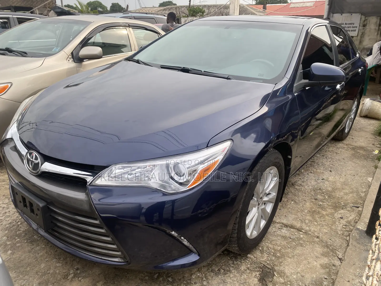 Toyota Camry 2016 Blue