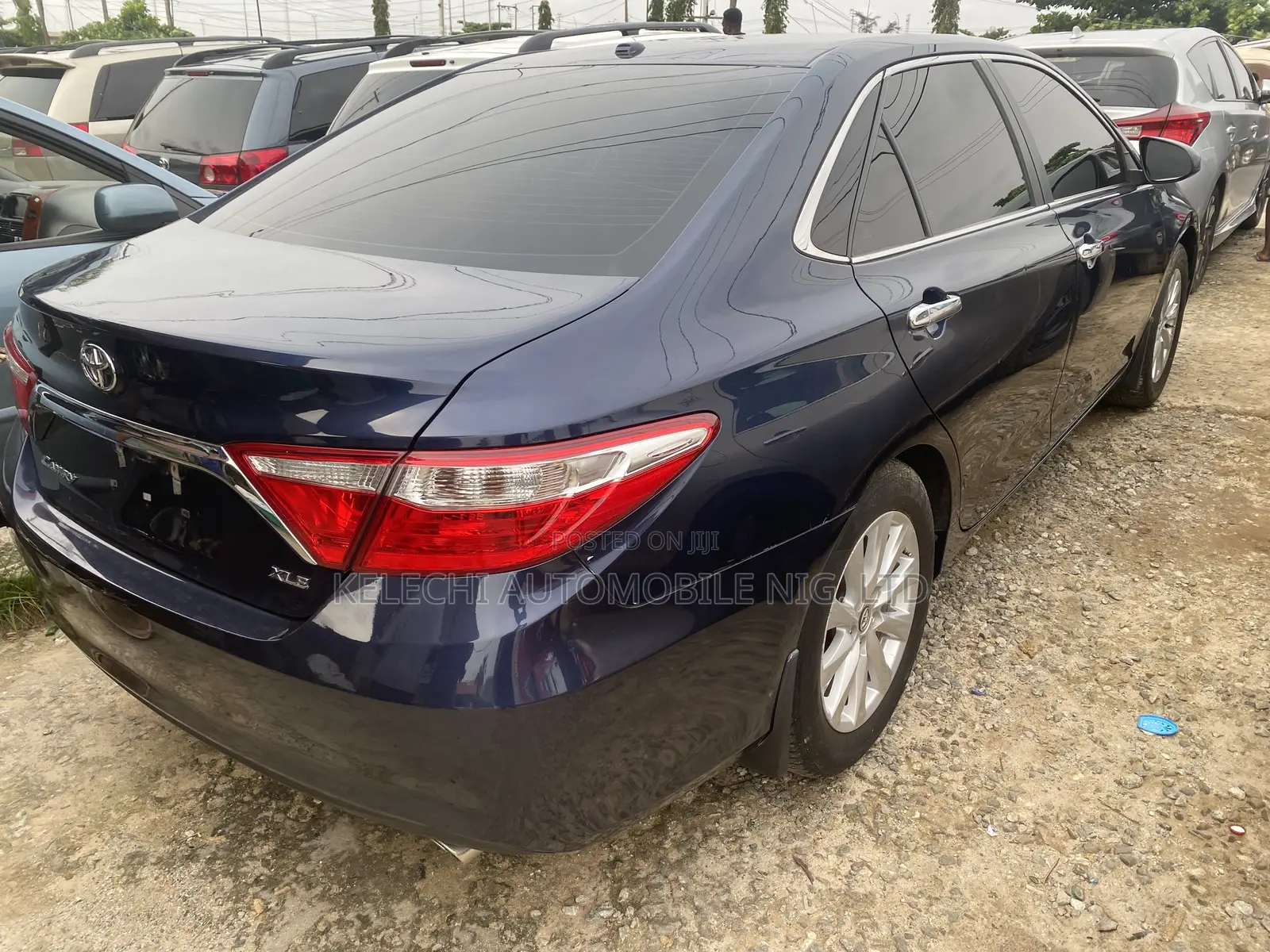 Toyota Camry 2016 Blue