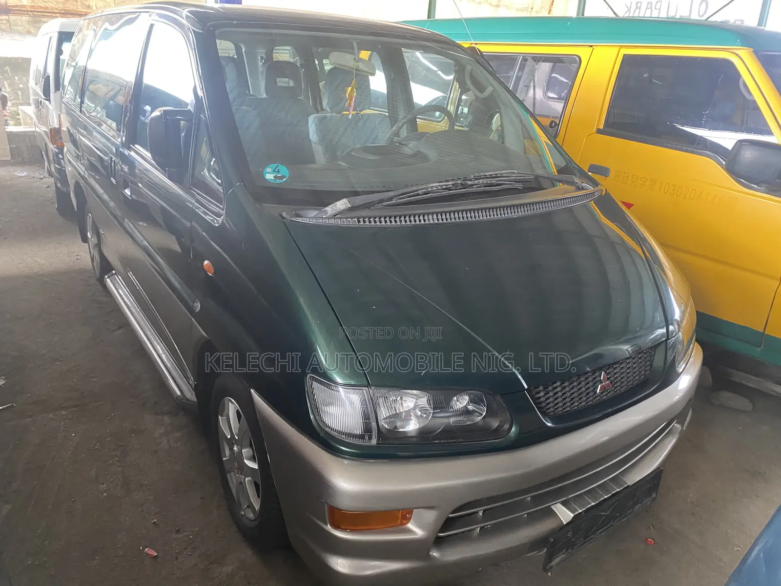 Mitsubishi Space Gear 2003 Green