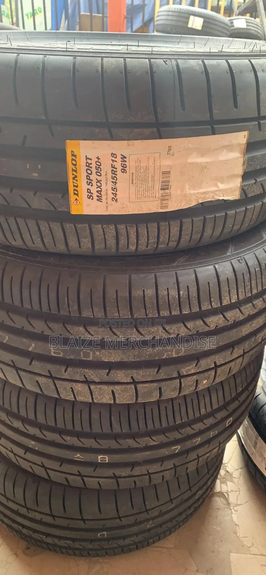 245/45rf18 Dunlop Tyre