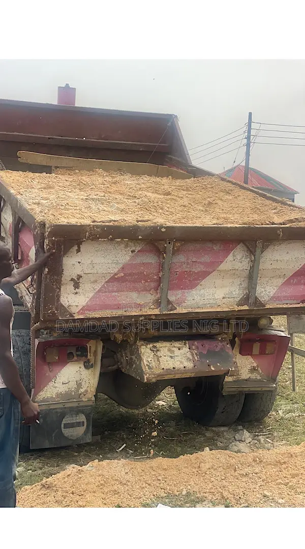 10 Tons of Plastering Sand