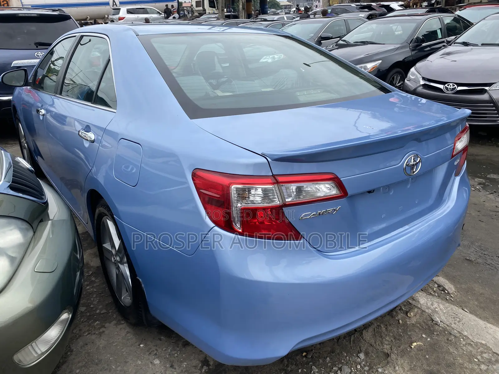 Toyota Camry LE 4dr Sedan (2.5L 4cyl 6A) 2012 Black