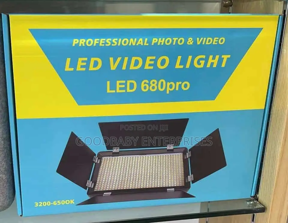 LED Video Light 680 Pro