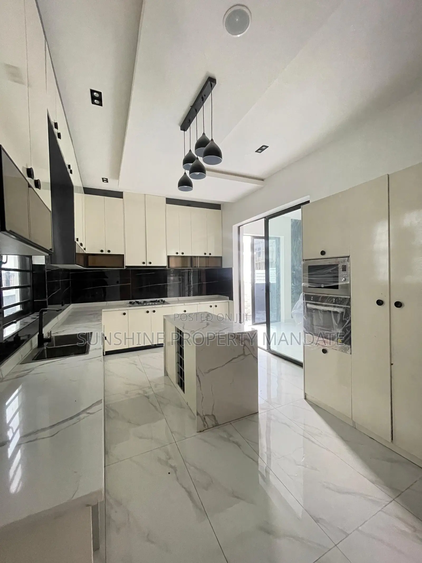 5bdrm Duplex in Lekki Orchid for sale
