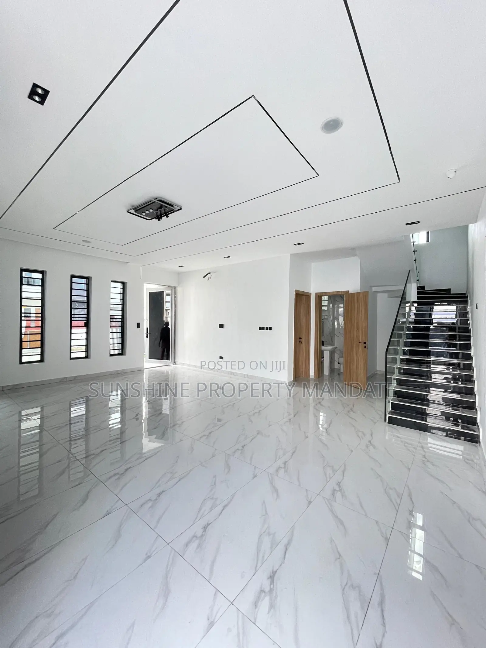 5bdrm Duplex in Lekki Orchid for sale