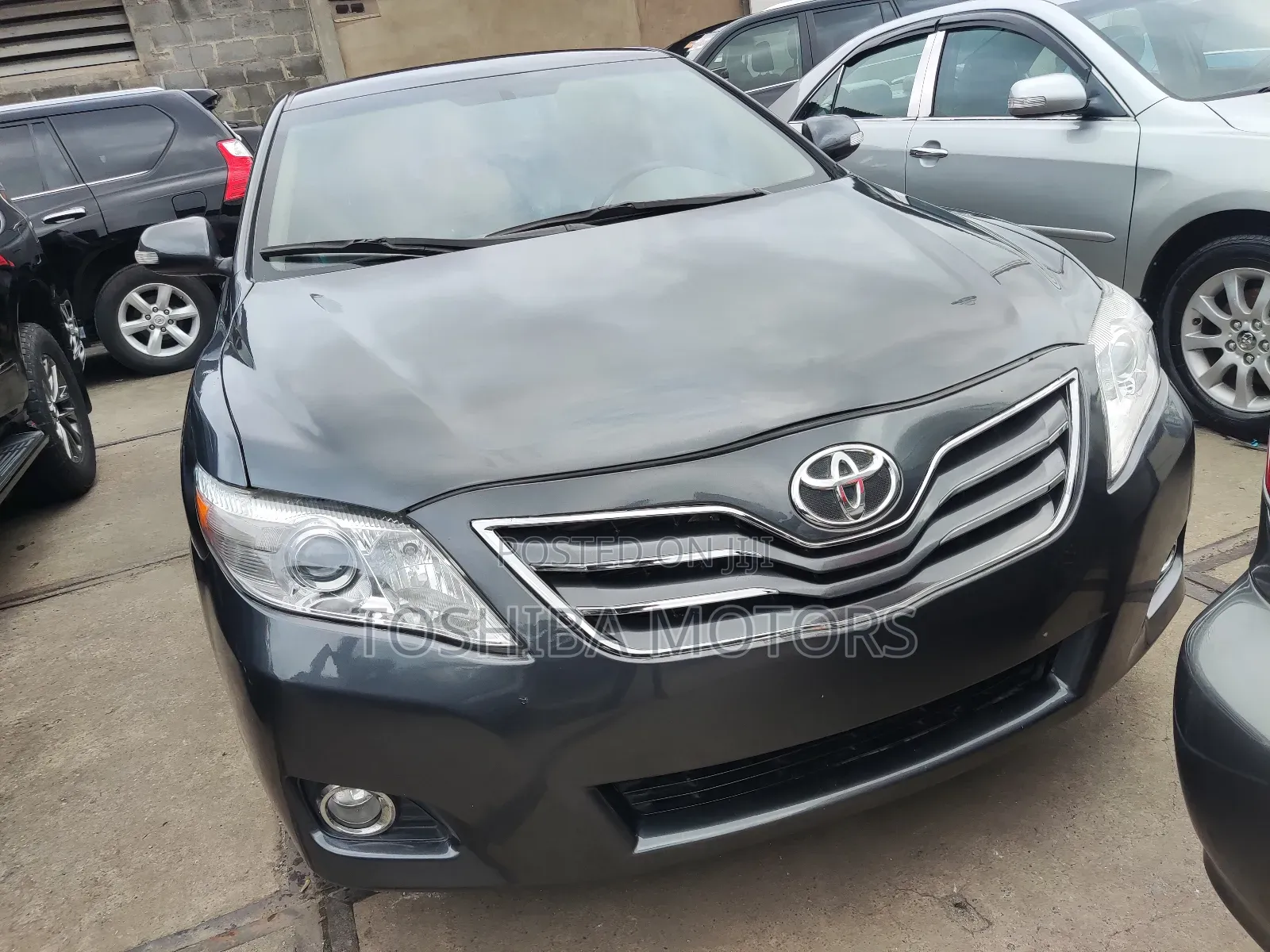 Toyota Camry 2011 Gray